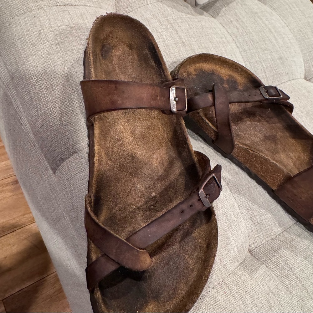 Woman’s size 40 Brown Leather Double-Strap Birkenstock Sandals - Picture 3 of 6